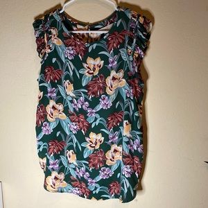 Ann Taylor Loft Sleeveless Blouse size Medium